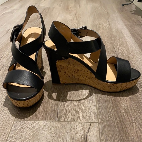 MICHAEL Black Wedges - Style Riley - Picture 7 of 9